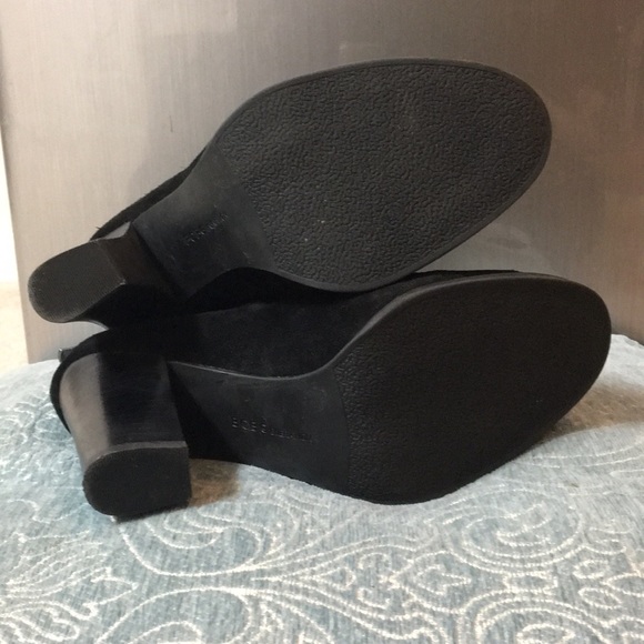 BCBGgeneration Black 6.5 booties - Picture 4 of 5